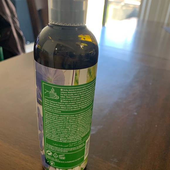 The Body Shop Rainforest Radiance Shampoo - Picture 3 of 6